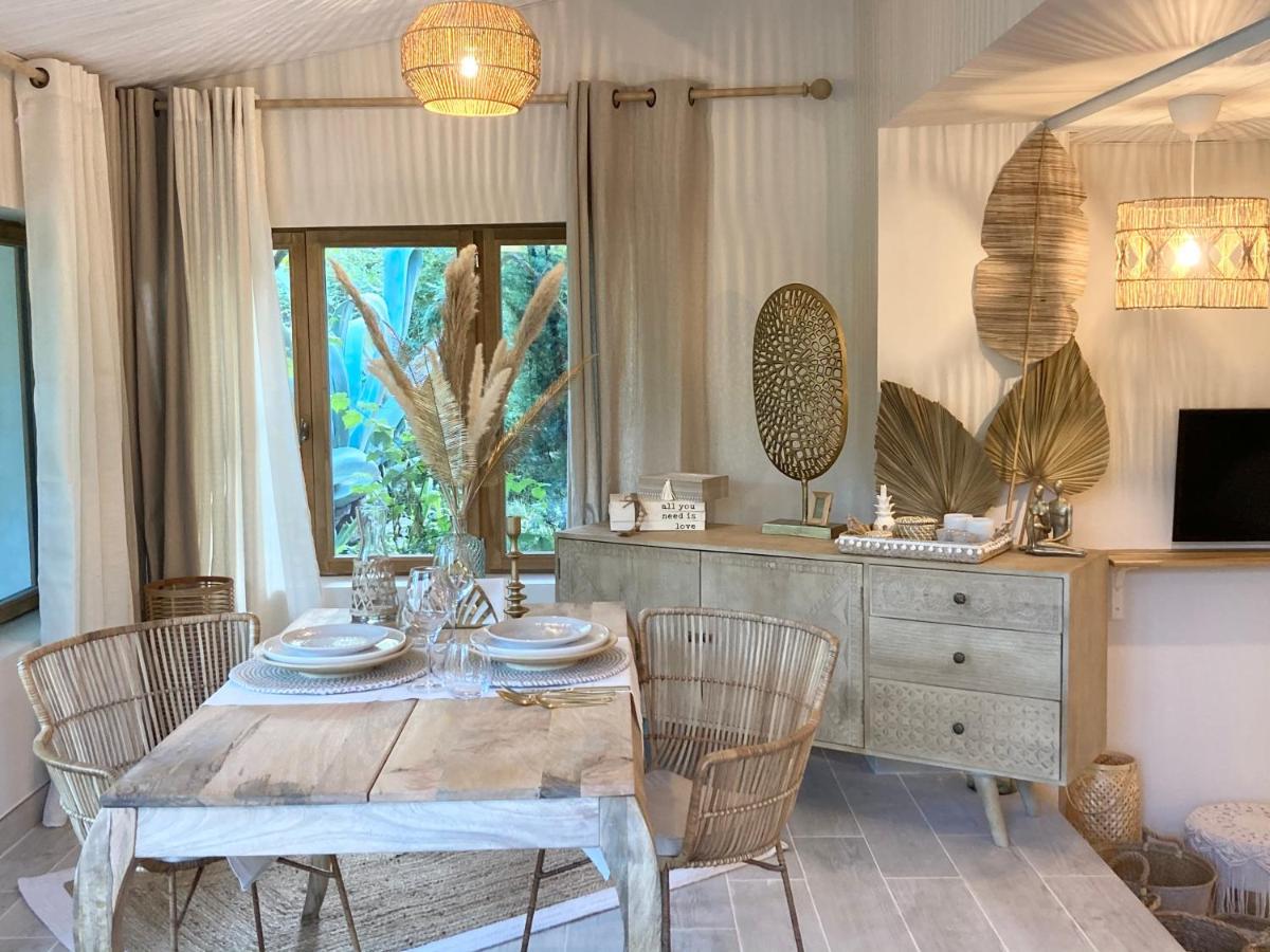 Bed and Breakfast Nuitees Bohemes Gajan  Екстер'єр фото