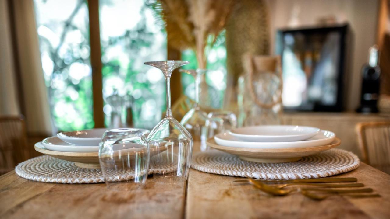 Bed and Breakfast Nuitees Bohemes Gajan  Екстер'єр фото
