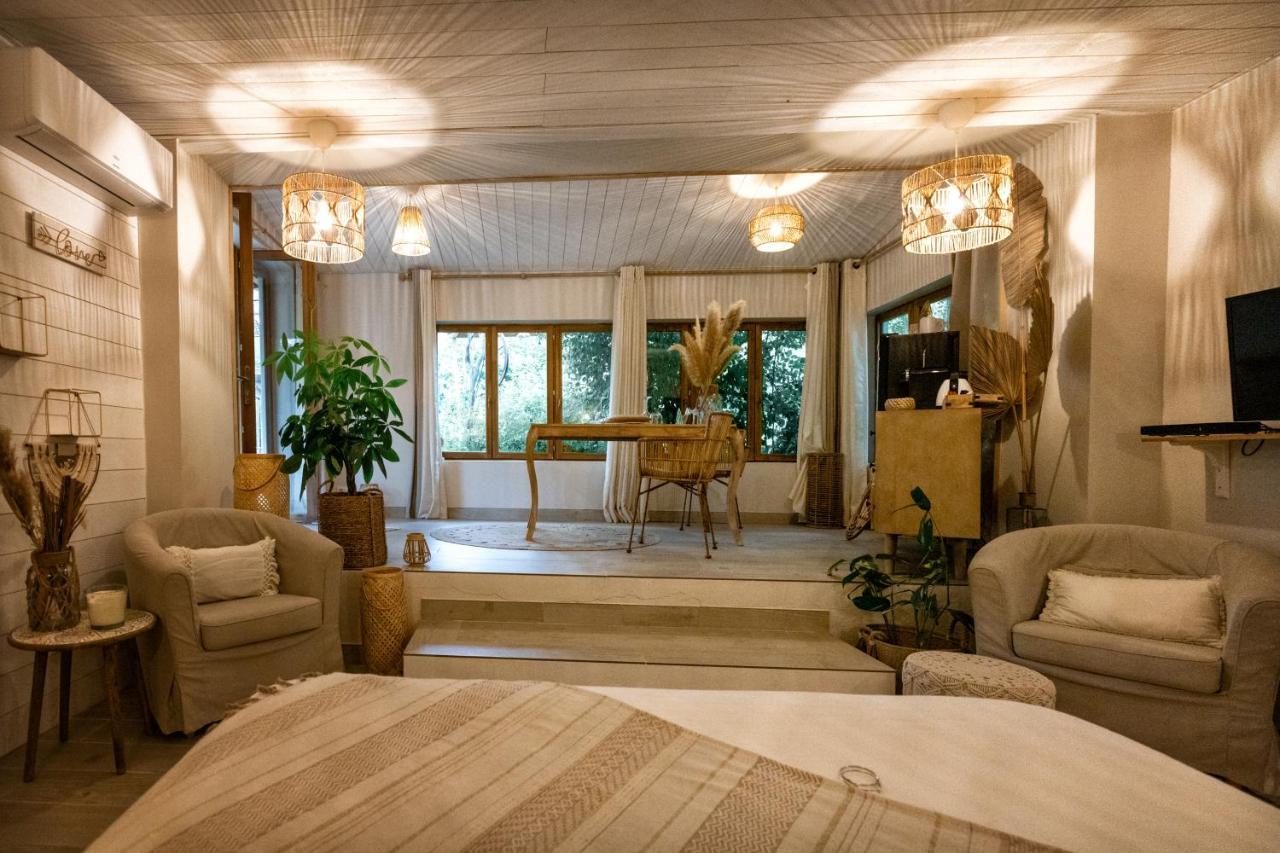 Bed and Breakfast Nuitees Bohemes Gajan  Екстер'єр фото